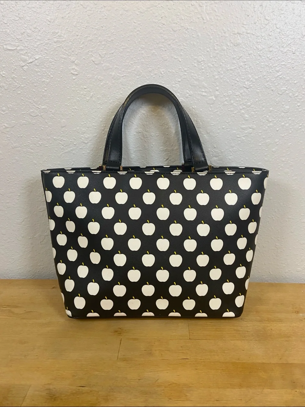 Kate Spade Grant Street Vinyl Juno Apple Print Black & White Tote Bag